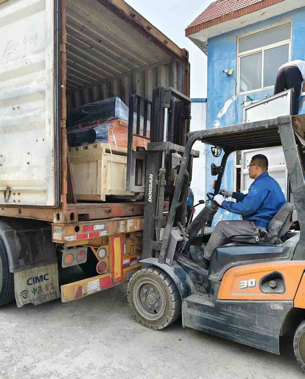 hydraulic breaker shipping